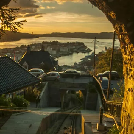 Dinbnb I 400m To Bryggen & Floibanen Funicular I Quiet Neighbourhood Bergen
